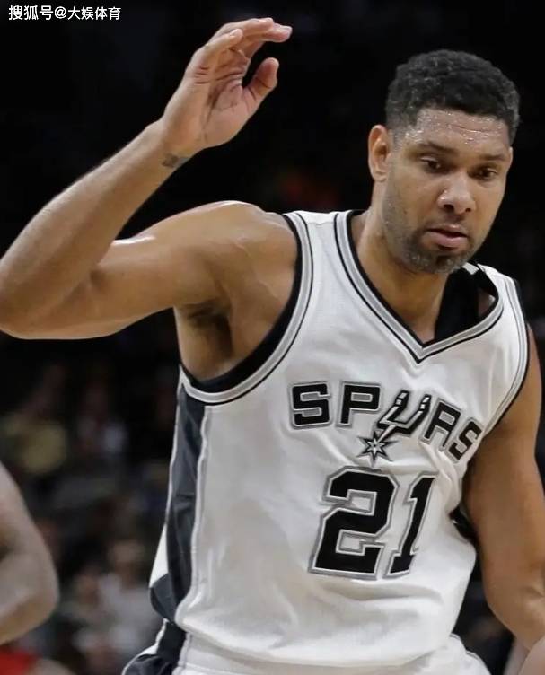 LCK“充电宝”战队诞生！交手T1稳定送分，Faker再赢一场晋级MSI