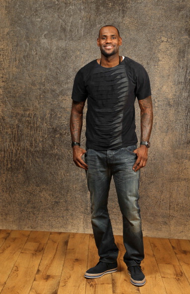 震撼！534万人口小国破15年魔咒，直通世界杯，排名只高国足1位